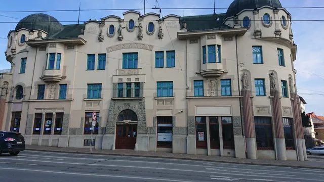 ALEX PENSION & RESTAURANT