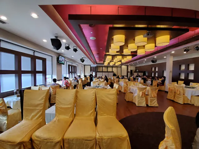 Legend Chinese Restaurant 麗晶酒家
