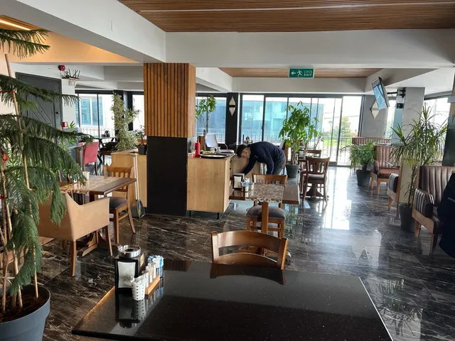 AKDOĞAN DÖNER KEBAP RESTORAN PİZZA PİDE KAHVALTI BAKLAVA & CAFFE