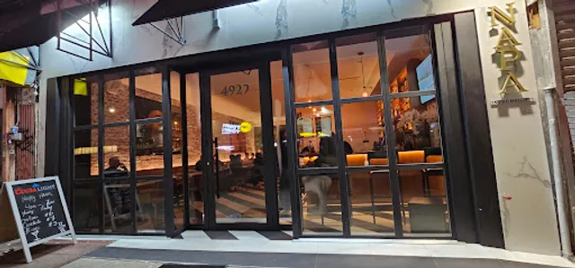 Napa in the Heights Seafood & Wine Bar