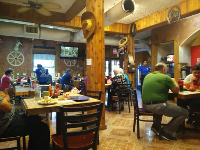 La Rueda | Mexican Restaurant