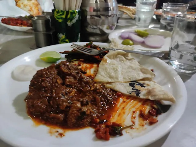 Sri Nartaki Fast Food