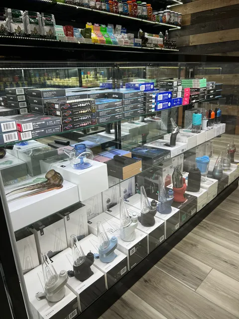 Superior Smoke Glass & Vape