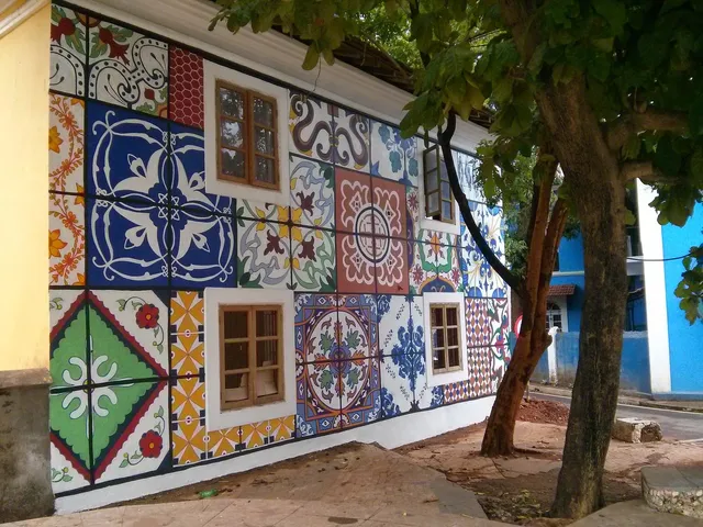 OLD QUARTER by thehostelcrowd