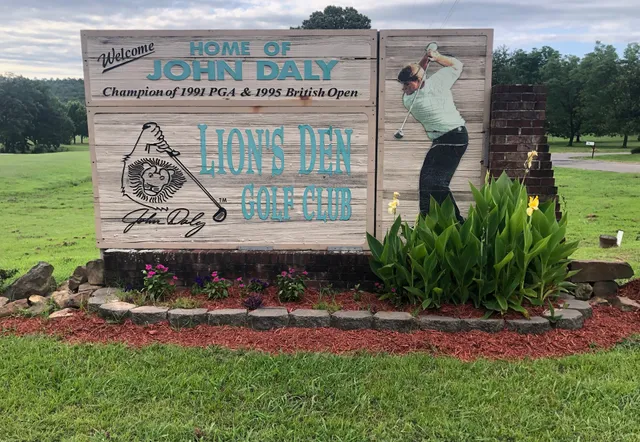 Lions Den Golf Club