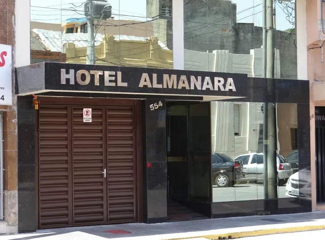 Hotel Almanara