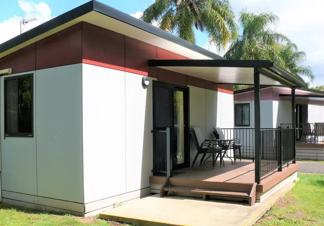 Lismore Lake Holiday Park