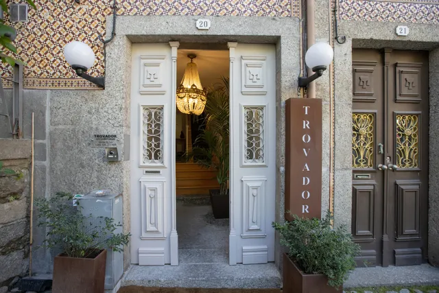 Trovador City Guest House