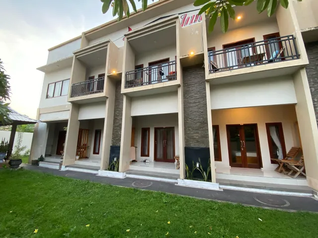 OYO 992 Semilir Senggigi Inn