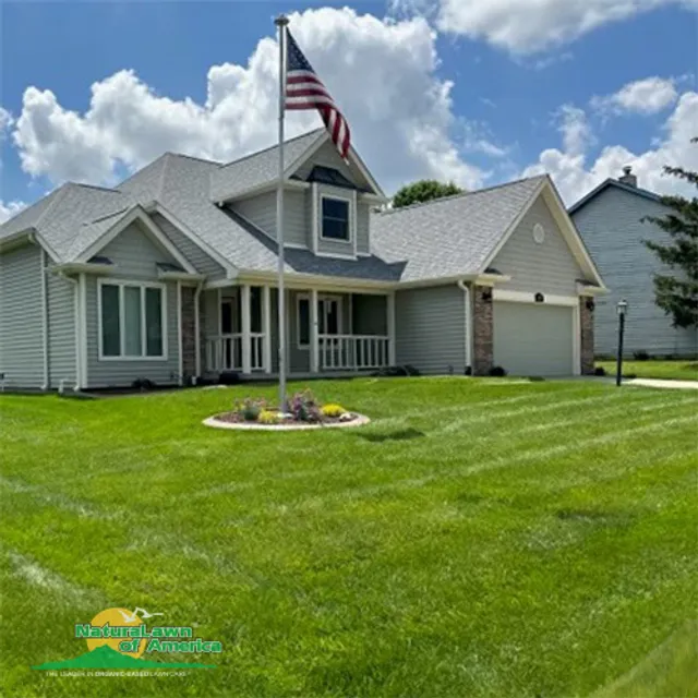 NaturaLawn of America