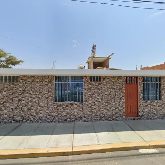 Marisquería y Pollería "Mar & Tierra"