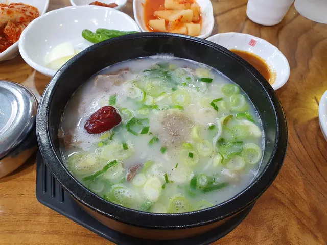 예산가마솥장수츤 설렁탕