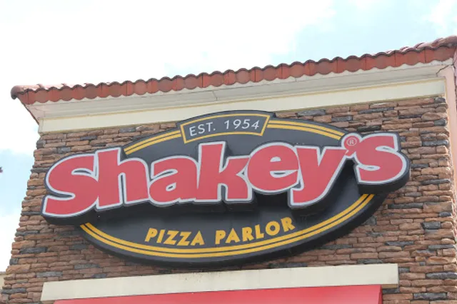 Shakeys - Quirino