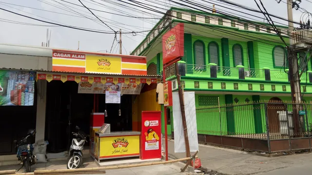 DBRO Chicken & Burger Cagar Alam - Depok