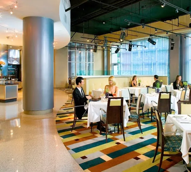 Christopher's Restaurant & Bar