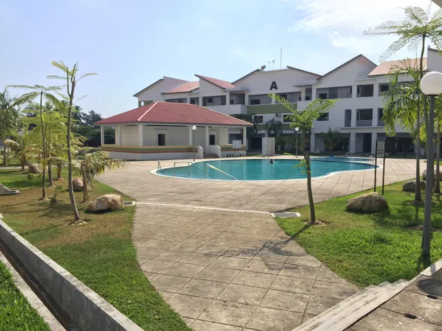 Monster Lot 10 Pangkor