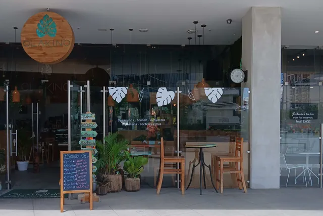 Olakino Café & Bistró