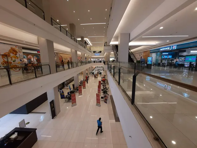 Estancia Mall South-West Entrance