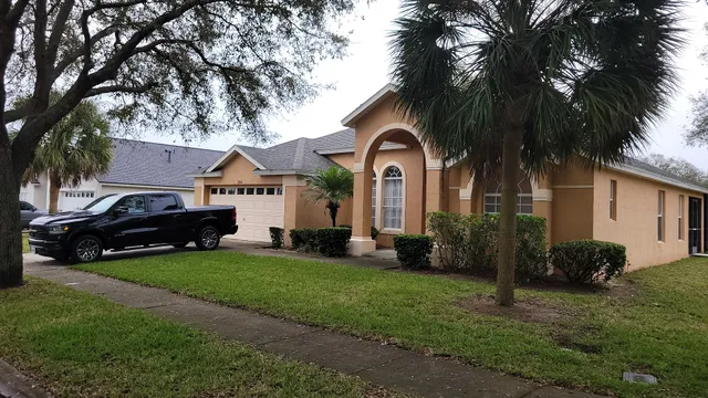 Family Vacation Home Rental With Pool and Spa Near Universal Studios and Walt Disney World