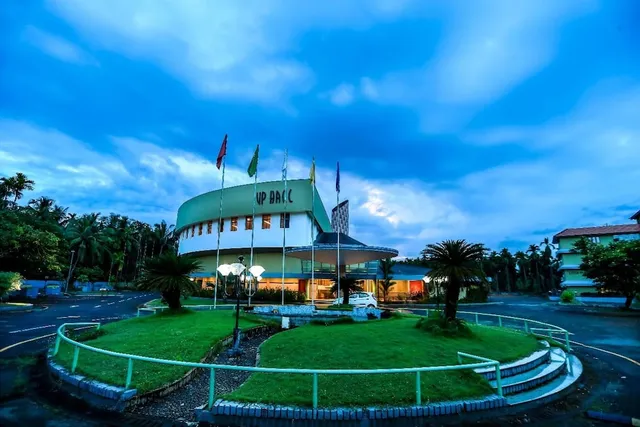 Hyde Park Royal Suites