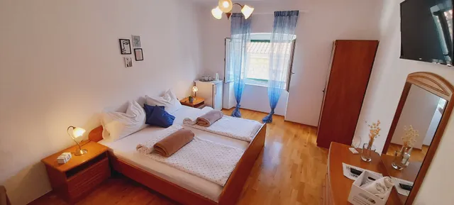 Pansion Ivan & Ivana | Bol, Brač