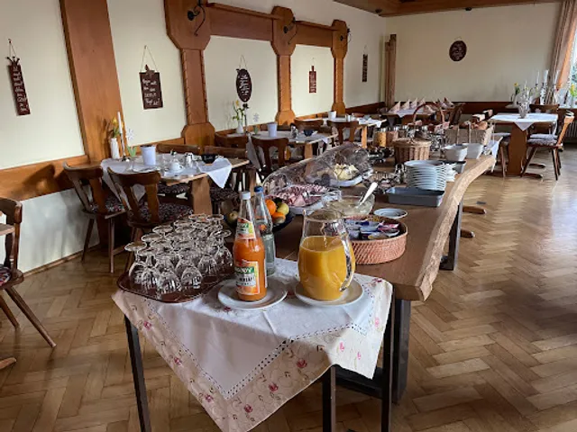 Hotel Neuenburger Hof