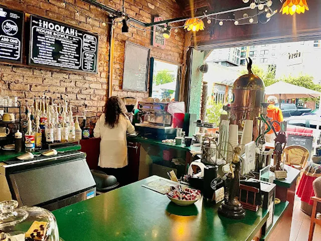 Espresso Art Cafe, Cocktail Bar & Hookah Lounge