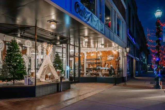 Oakes Brothers Main Street Marketplace