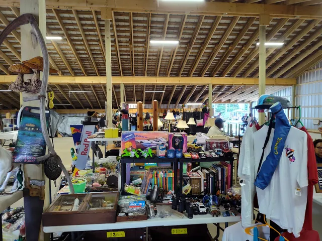 Petersen Auction Service Trufant Flea Market