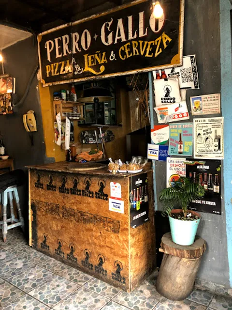 Perro Gallo Pizzas a la leña