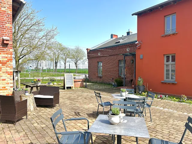 Convivo Restaurant/Café/Galerie