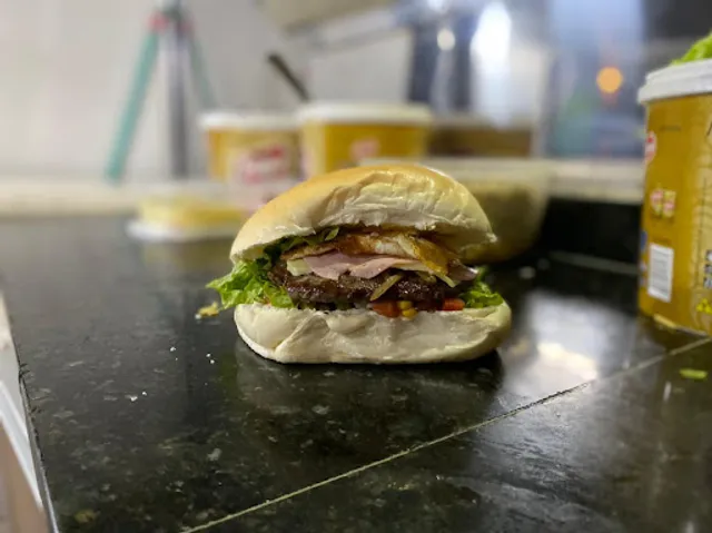 Noturno 94 - Lanches e Pizzas