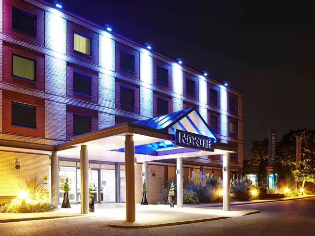 Novotel London Heathrow Airport - M4 Jct 4