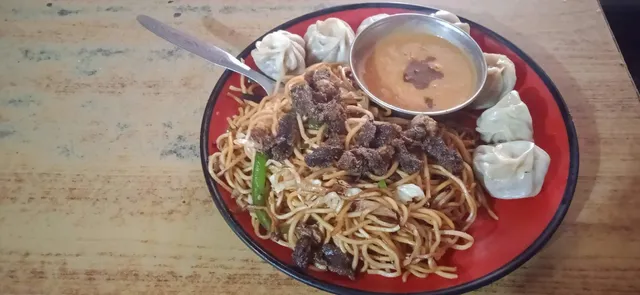 Pushpa Naan House and Tandoori Food Cafe