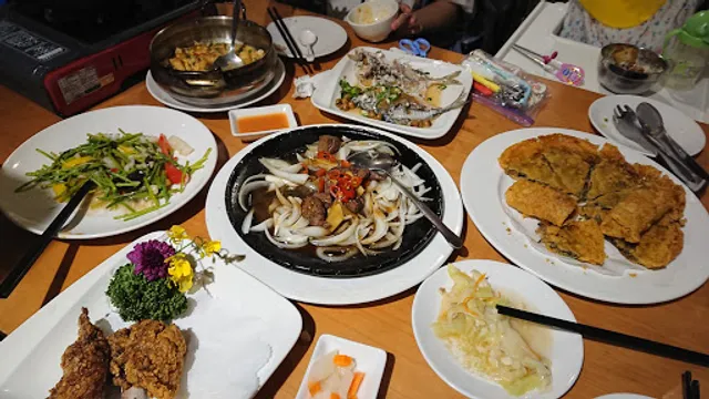 丸滿台灣味手路菜