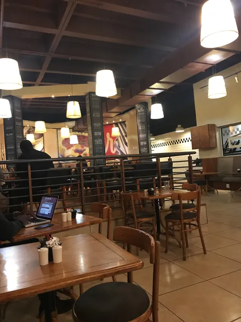 Mugg & Bean Bedford Centre