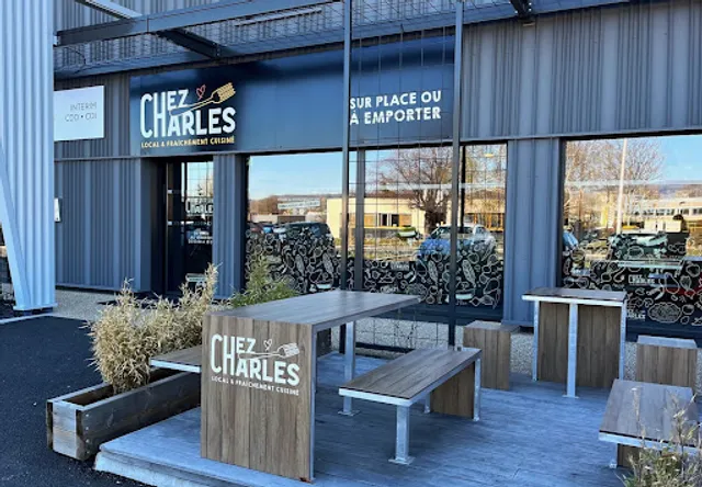 Chez Charles-LaPardieu