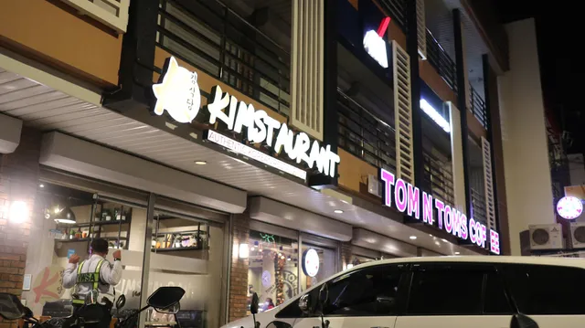 Kimstaurant Restaurant