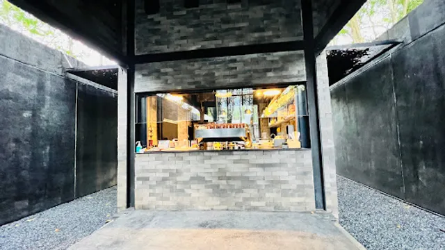 Yellow Submarine Coffee Tank