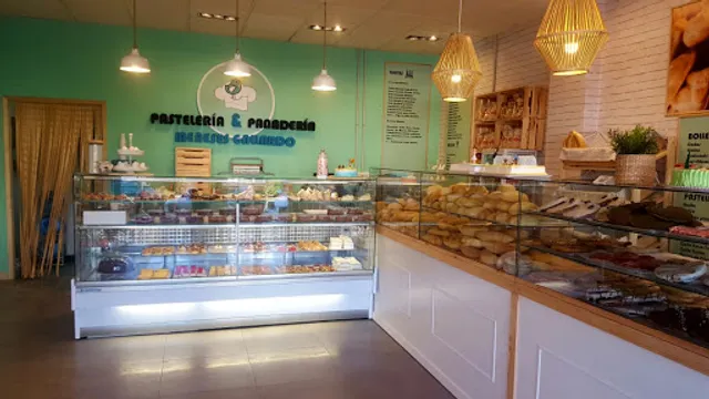 Pastelería & Panadería Meneses Gallardo