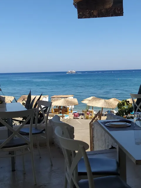 STEGNA GORGONA FISH TAVERNA