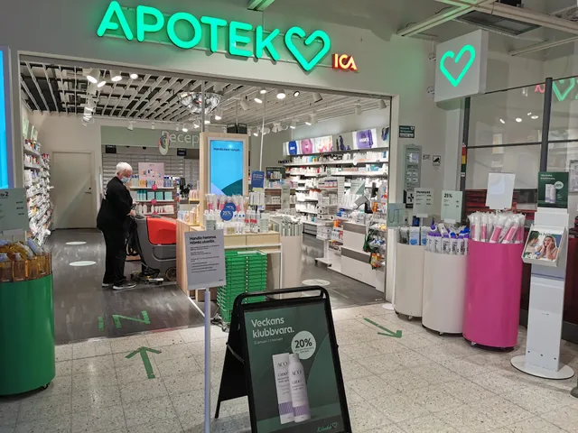 Apotek Hjärtat ICA Maxi Lindhagen
