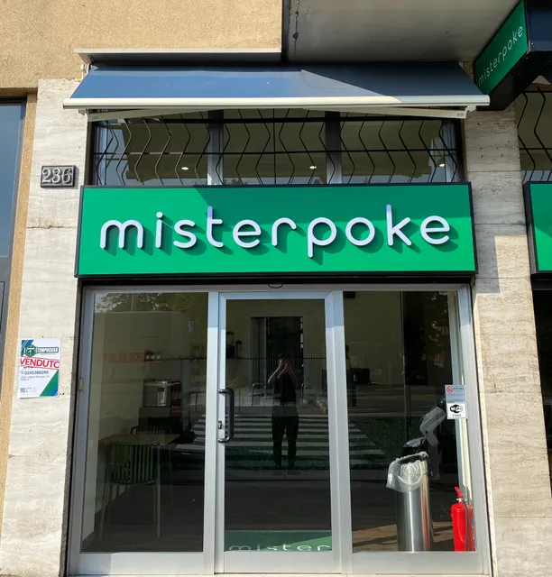 MisterPoke - Lorenteggio