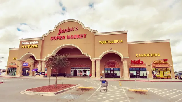 Junior's Supermarket