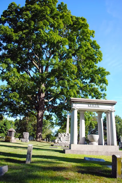 Evergreen Cemetery & Crematory