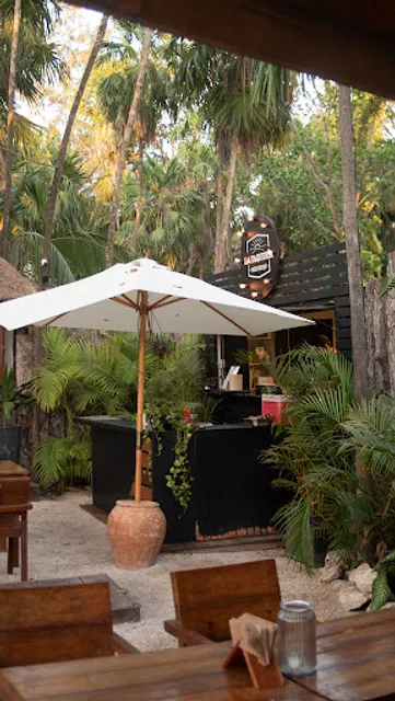 La Taquería - Pinches Tacos Shop