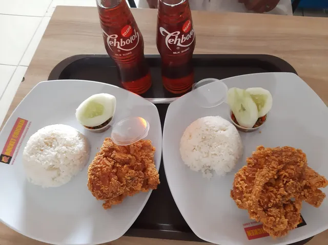 Rocket Chicken Surodinawan, Mojokerto