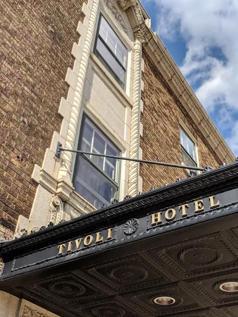 Tivoli Hotel