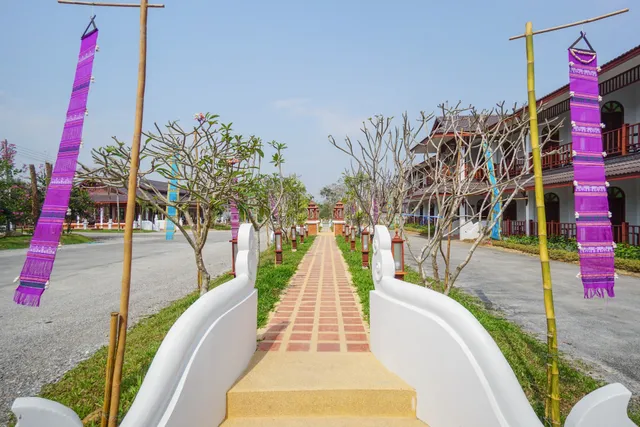 Nan Green Lake View Resort