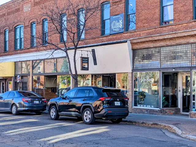 Shane Knight Gallery